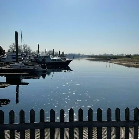 Aqua Glamping 6p * Lathum